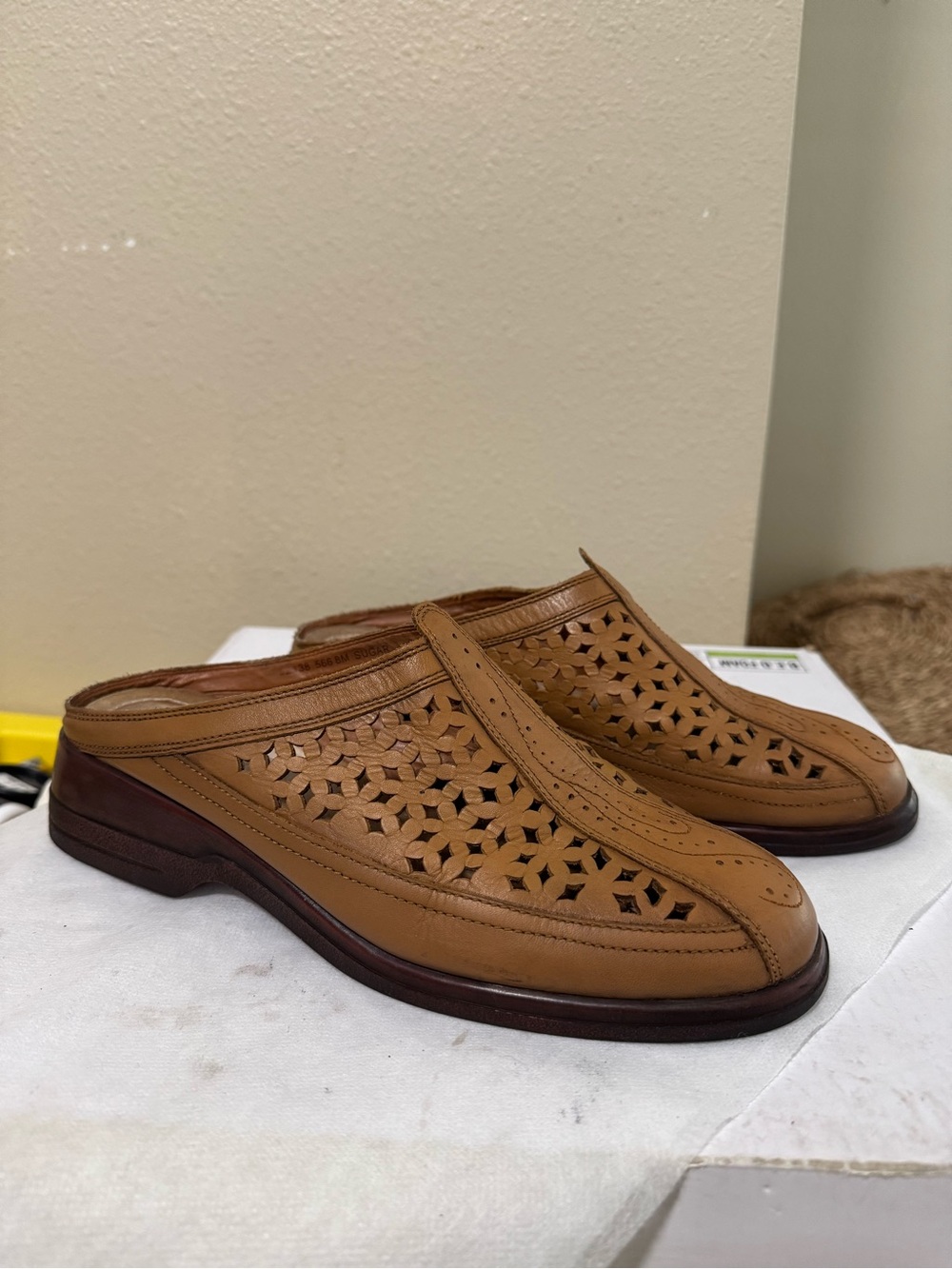 Vintage Laura Scott Tan Perforated Leather Mule Clogs